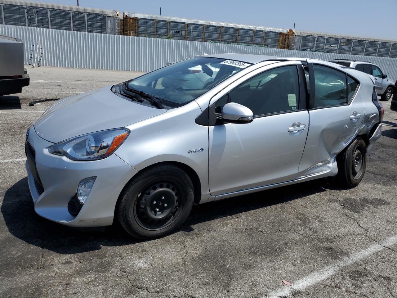 TOYOTA PRIUS C 2015