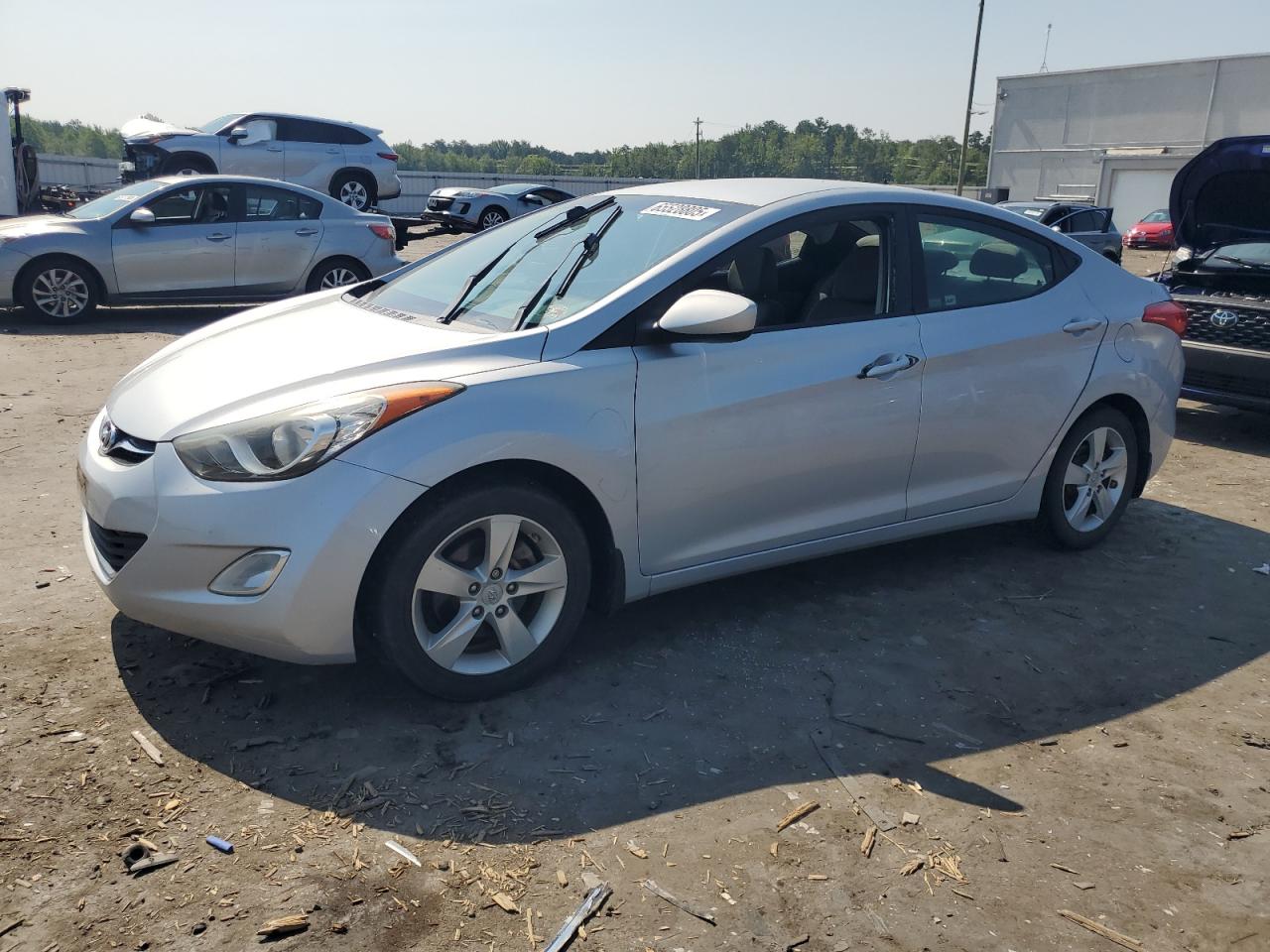 HYUNDAI ELANTRA GL 2012