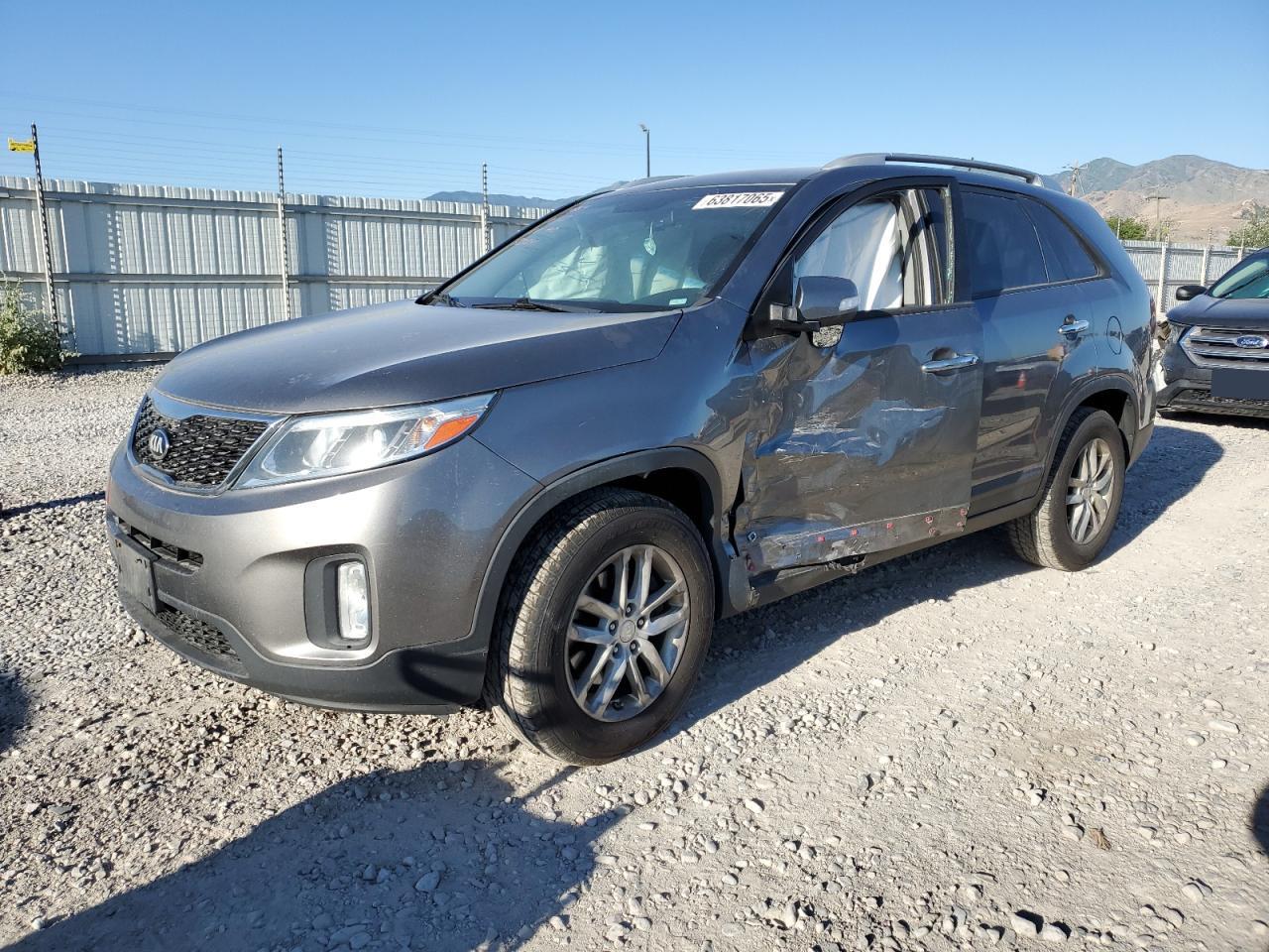 KIA SORENTO LX 2015