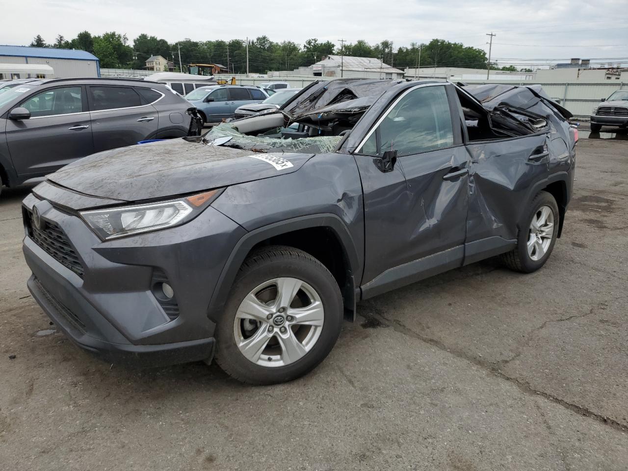 TOYOTA RAV4 XLE 2020