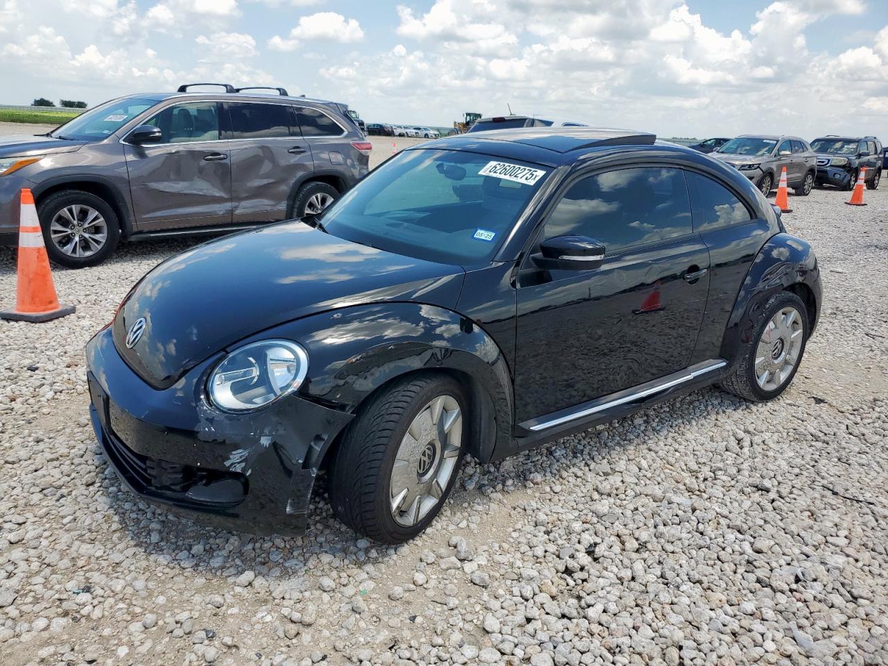 VOLKSWAGEN BEETLE 2012