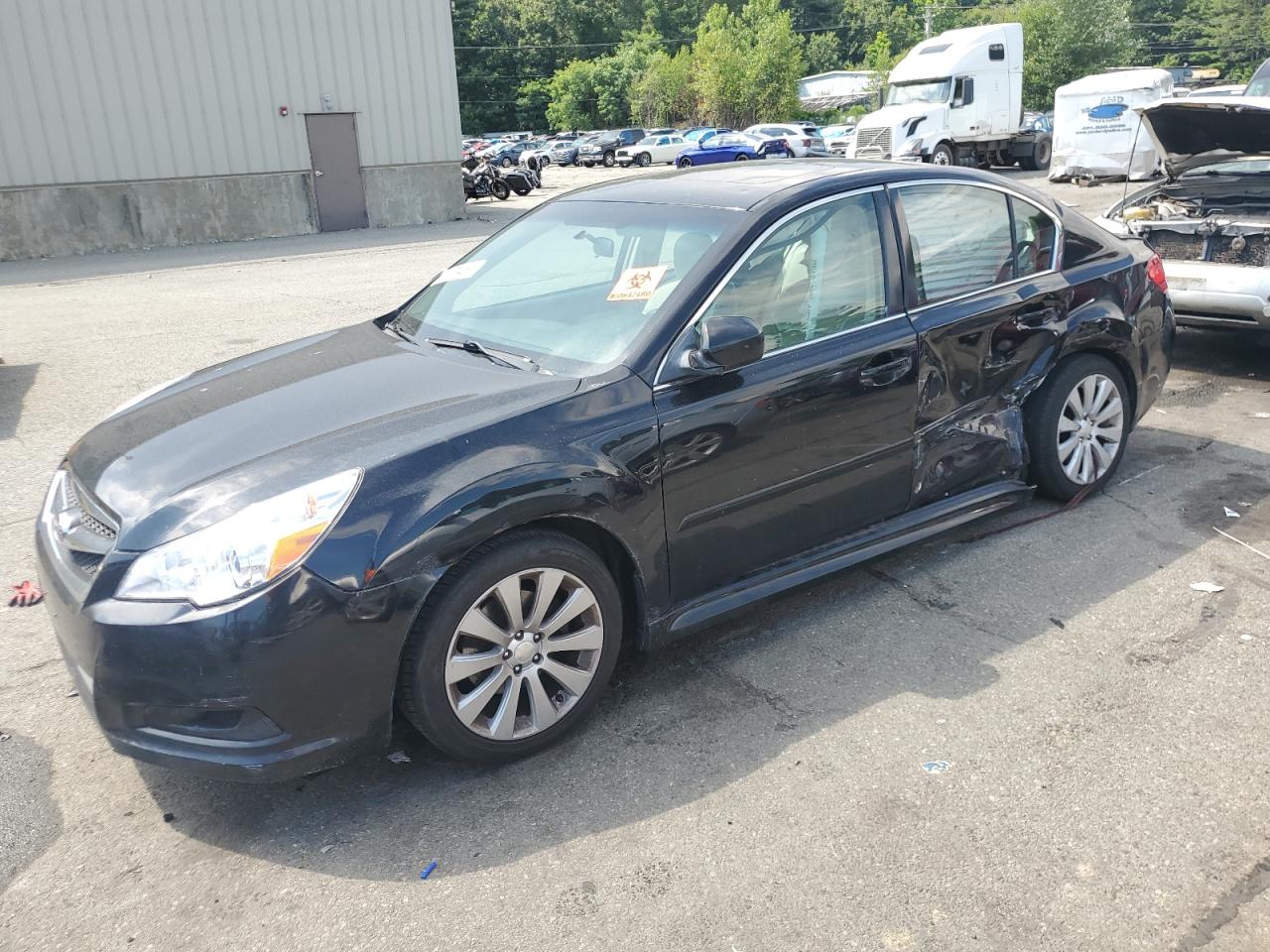 SUBARU LEGACY 2011