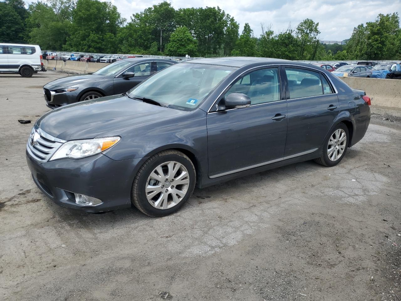 TOYOTA AVALON BAS 2012