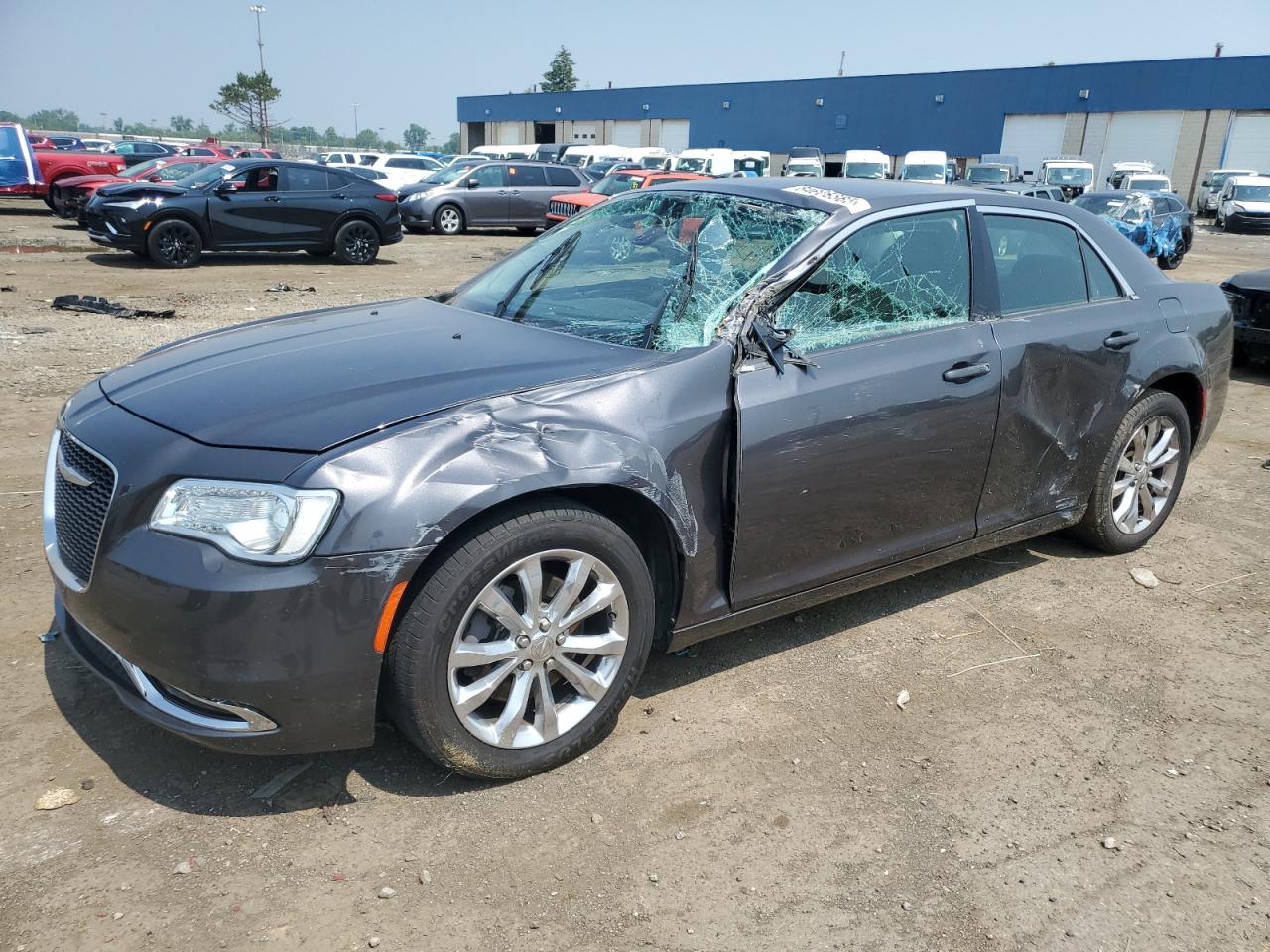 CHRYSLER 300 TOURIN 2018
