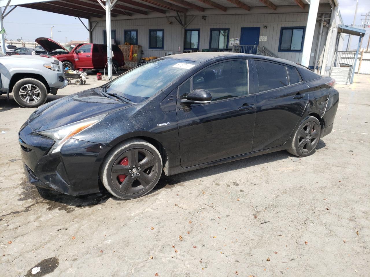 TOYOTA PRIUS 2018