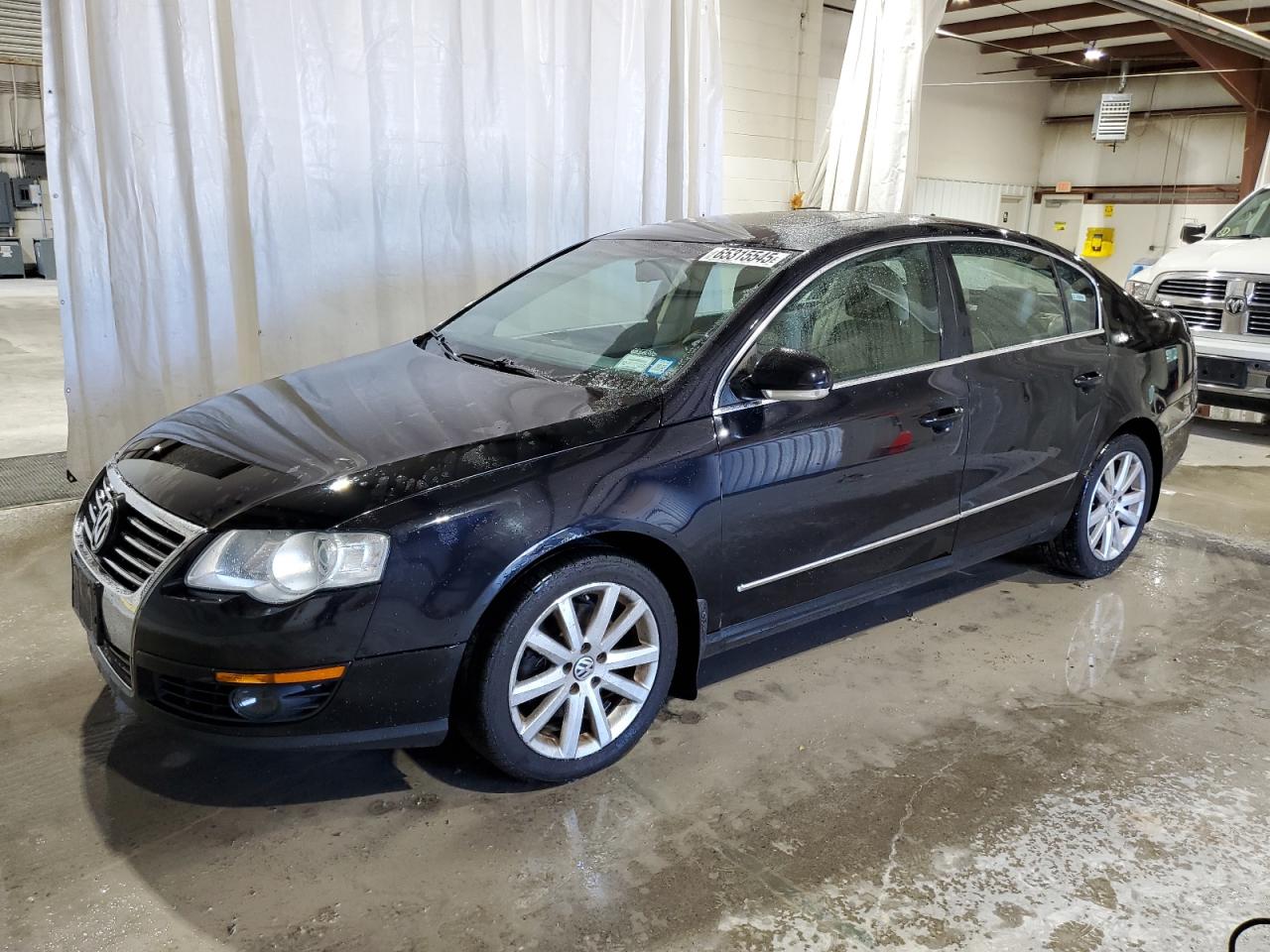 VOLKSWAGEN PASSAT KOM 2010