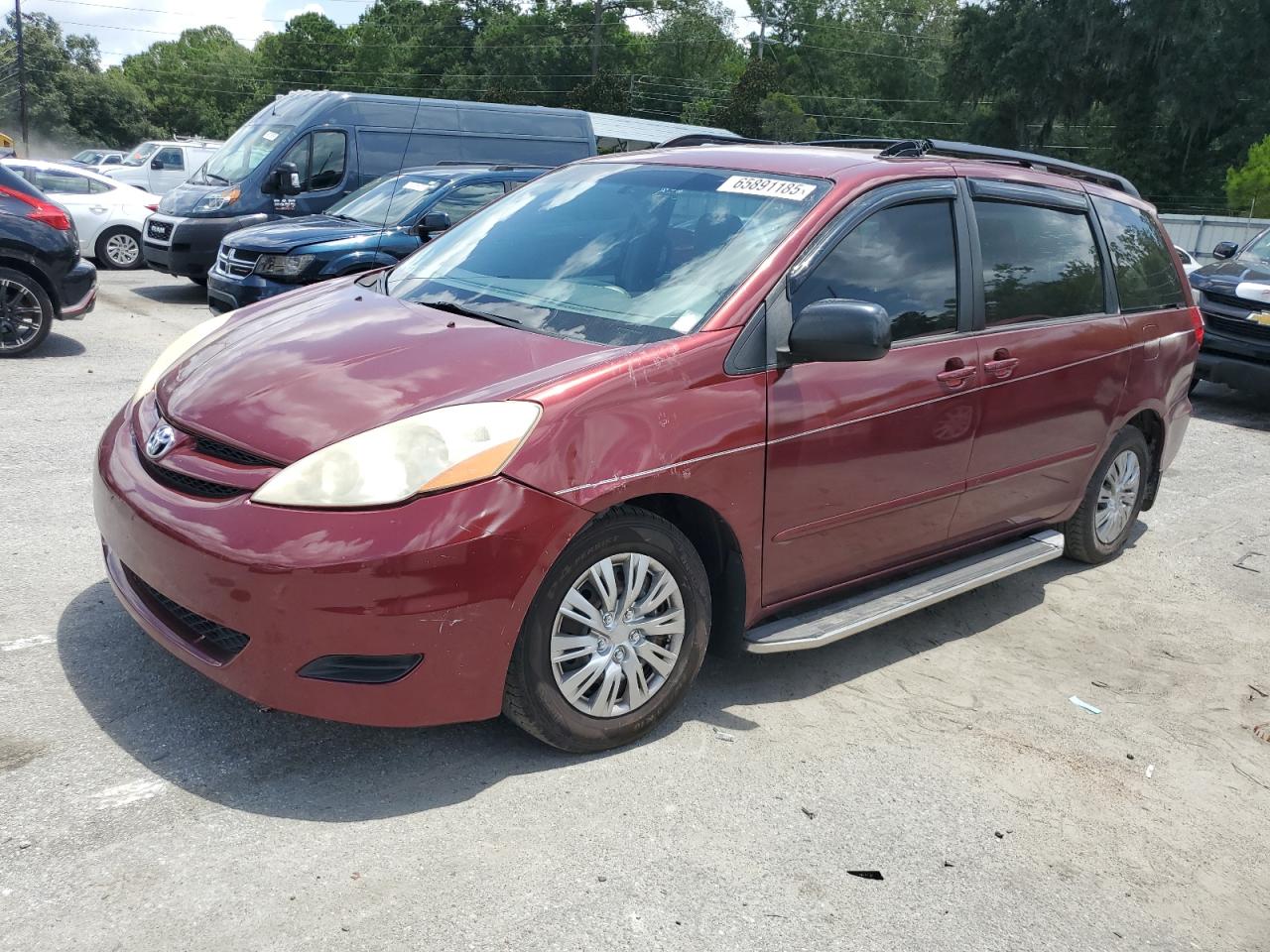 TOYOTA SIENNA CE 2010