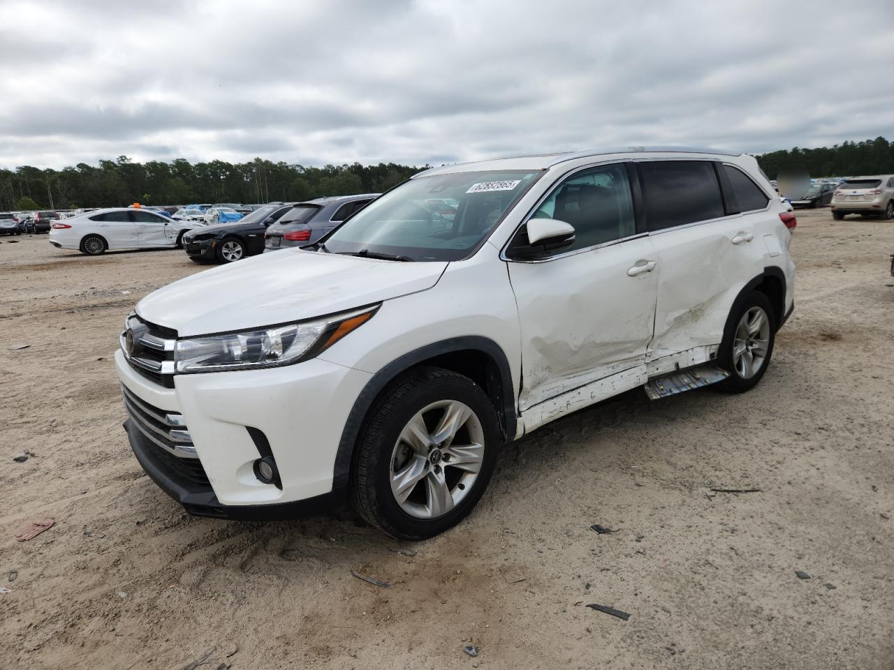 TOYOTA HIGHLANDER 2017