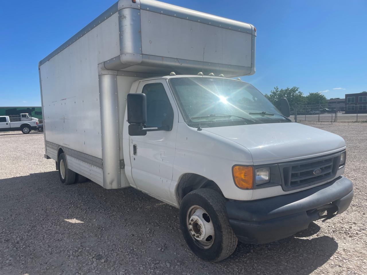 FORD ECONOLINE E450 SUPER DUTY CUTAWAY VAN 2007
