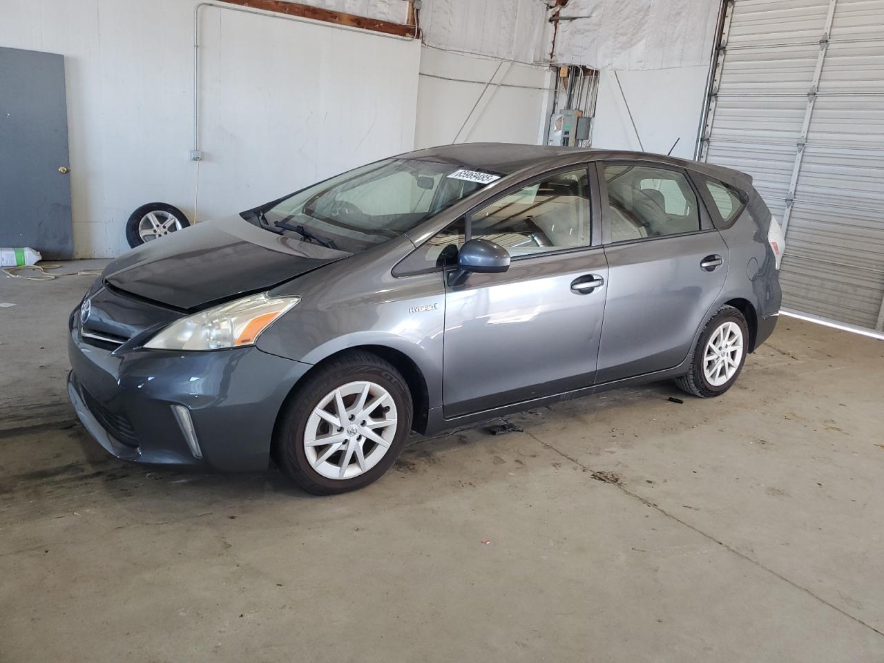 TOYOTA PRIUS V 2012