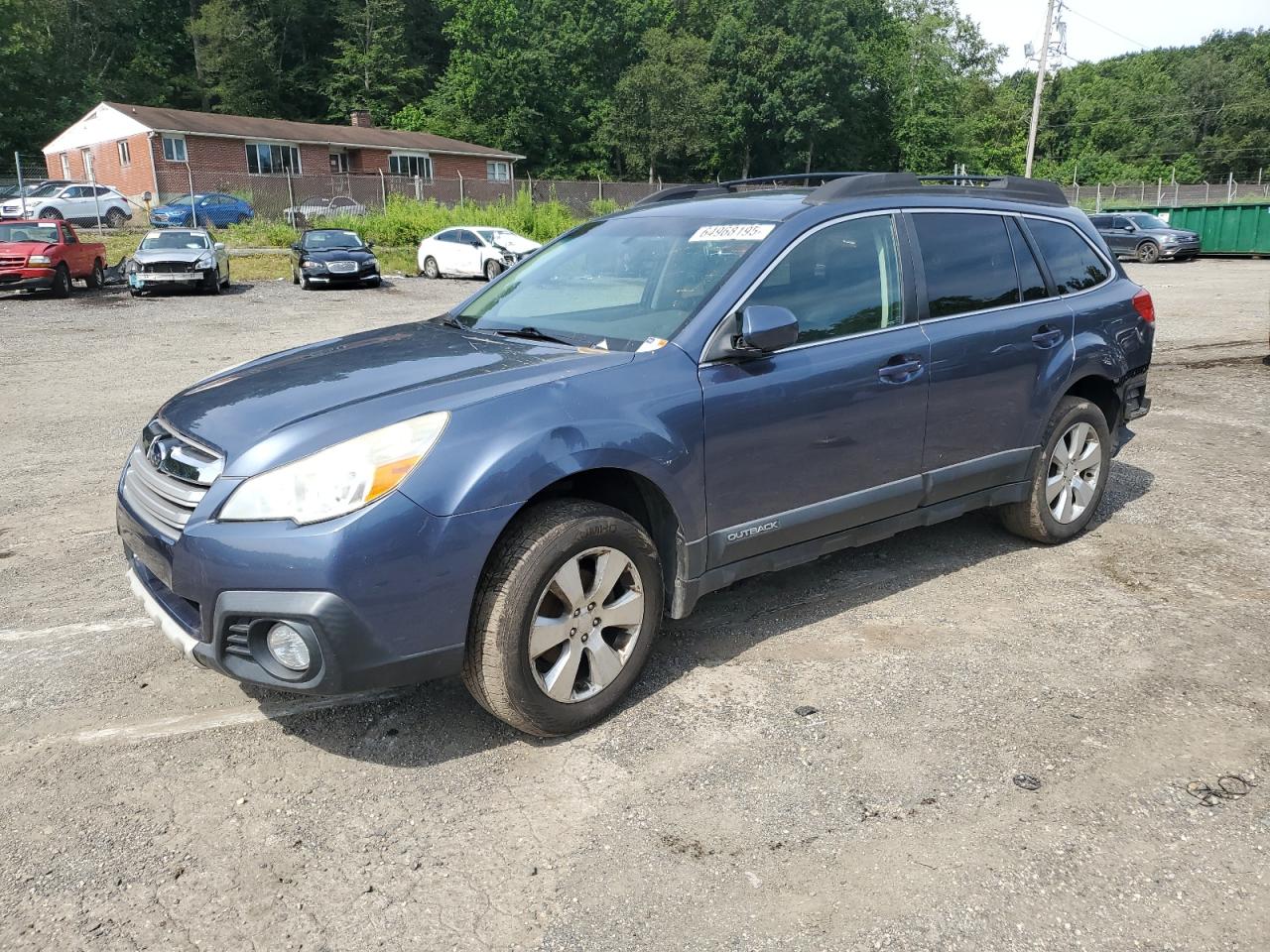 SUBARU OUTBACK 2. 2013