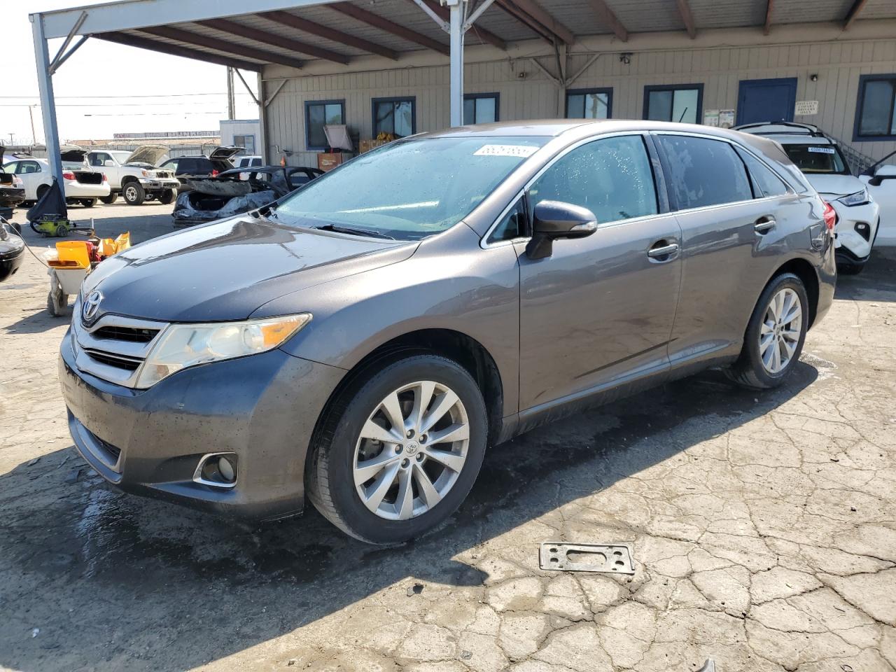 TOYOTA VENZA LE 2014
