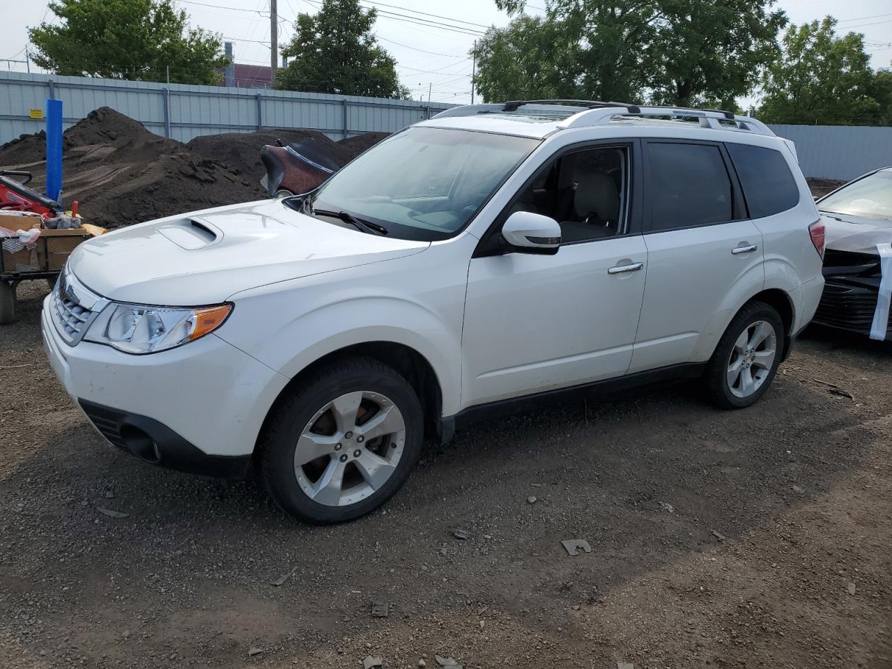 SUBARU FORESTER T 2013