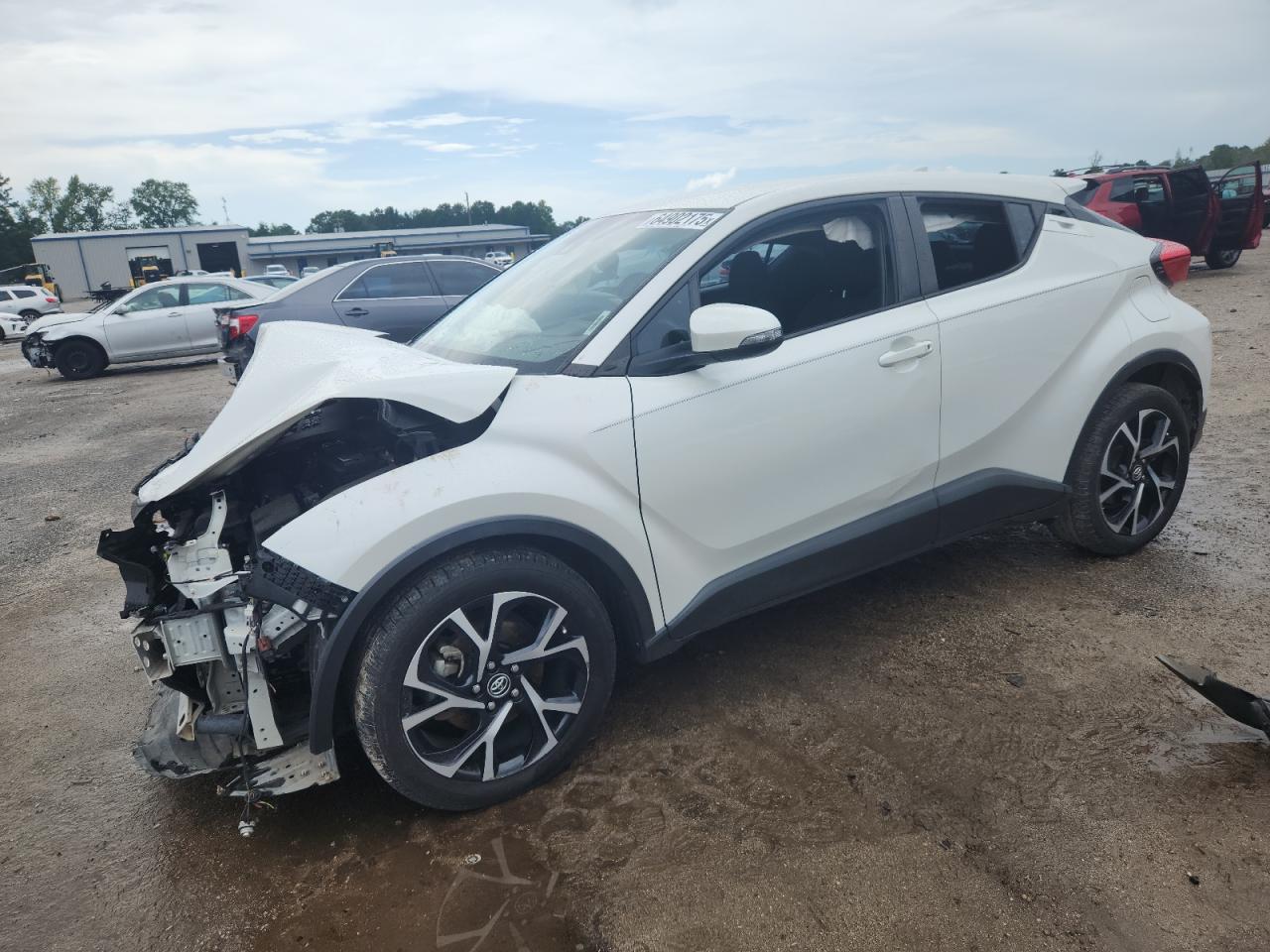 TOYOTA C-HR XLE 2018