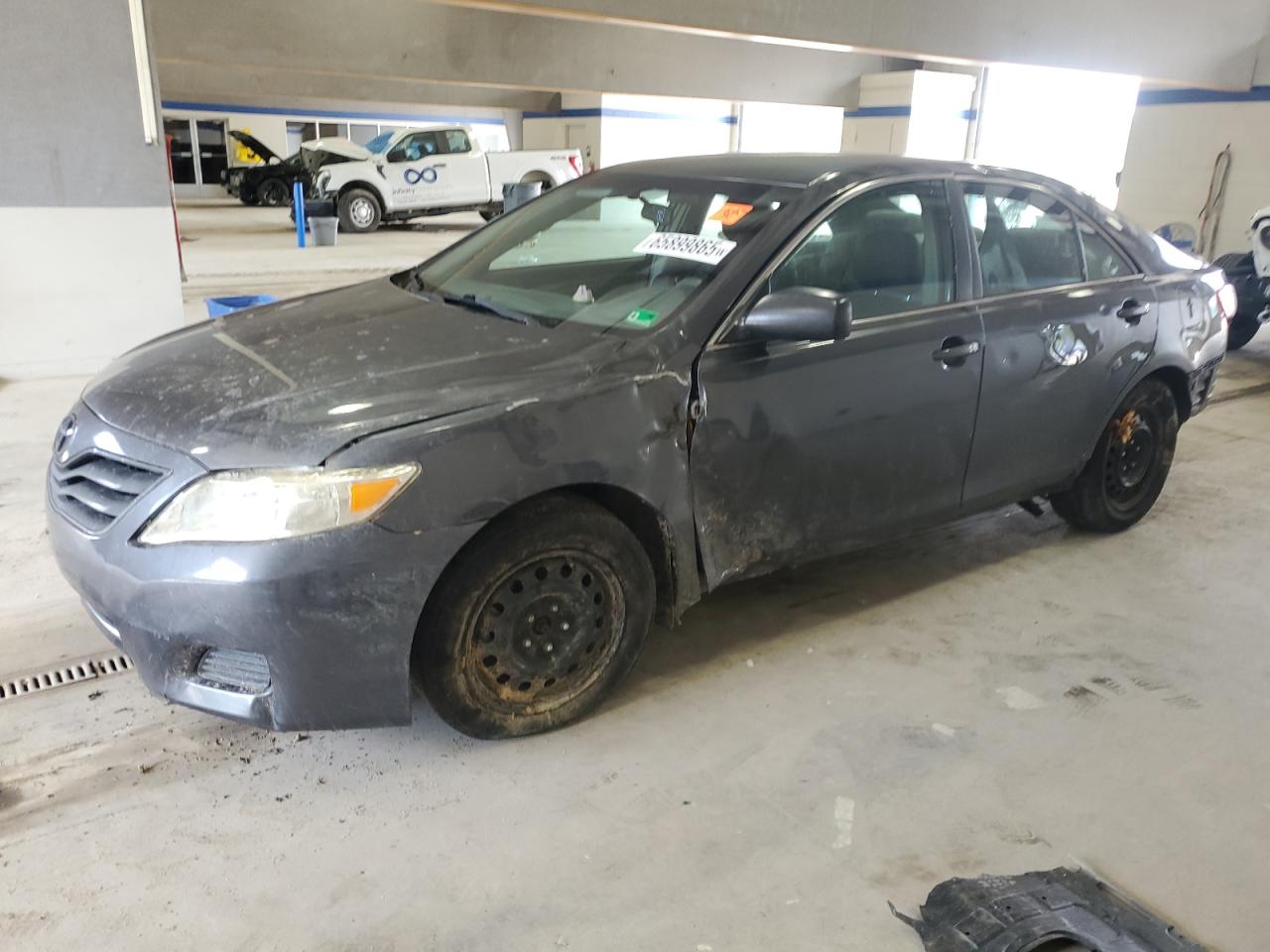 TOYOTA CAMRY BASE 2011