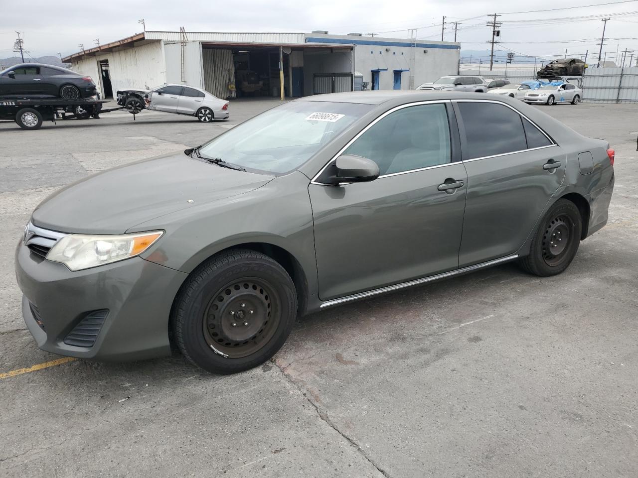 TOYOTA CAMRY BASE 2012