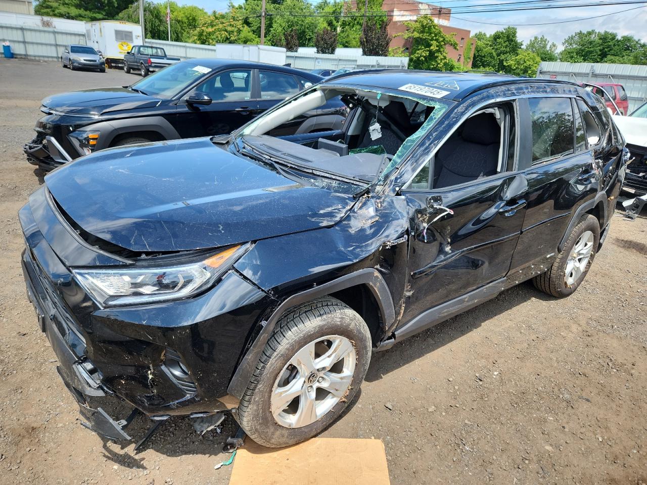 TOYOTA RAV4 XLE 2021