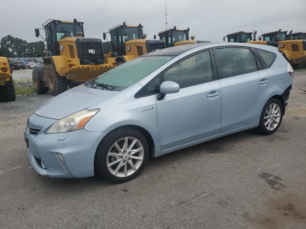 TOYOTA PRIUS V 2012