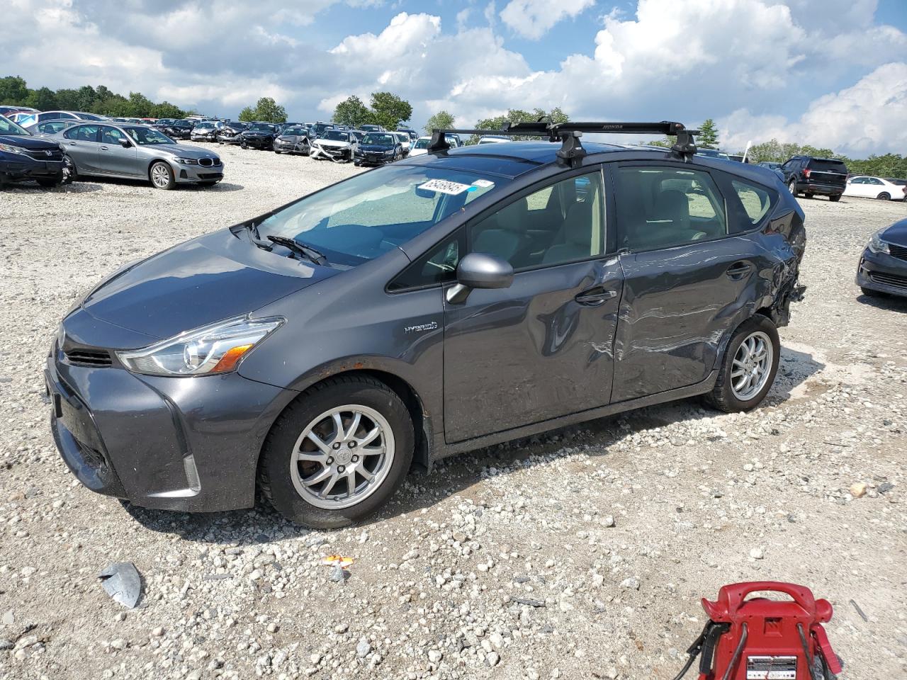 TOYOTA PRIUS V 2017