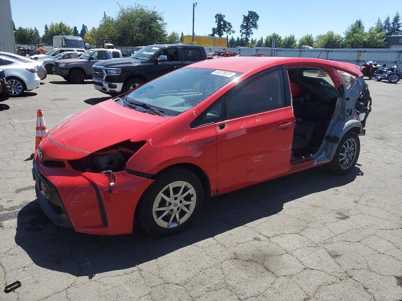 TOYOTA PRIUS V 2017