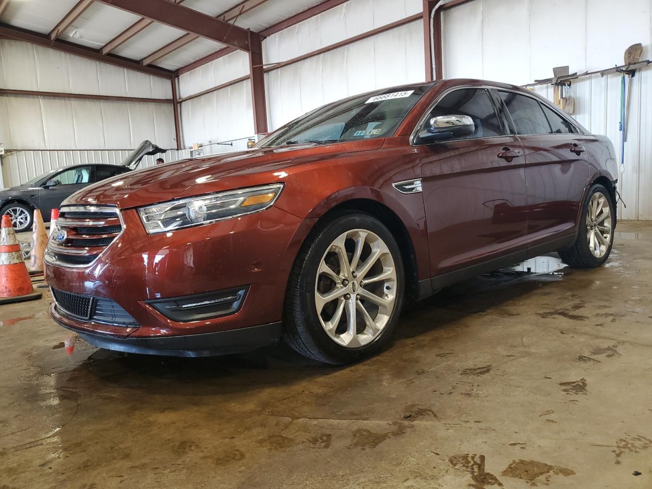 FORD TAURUS LIM 2015