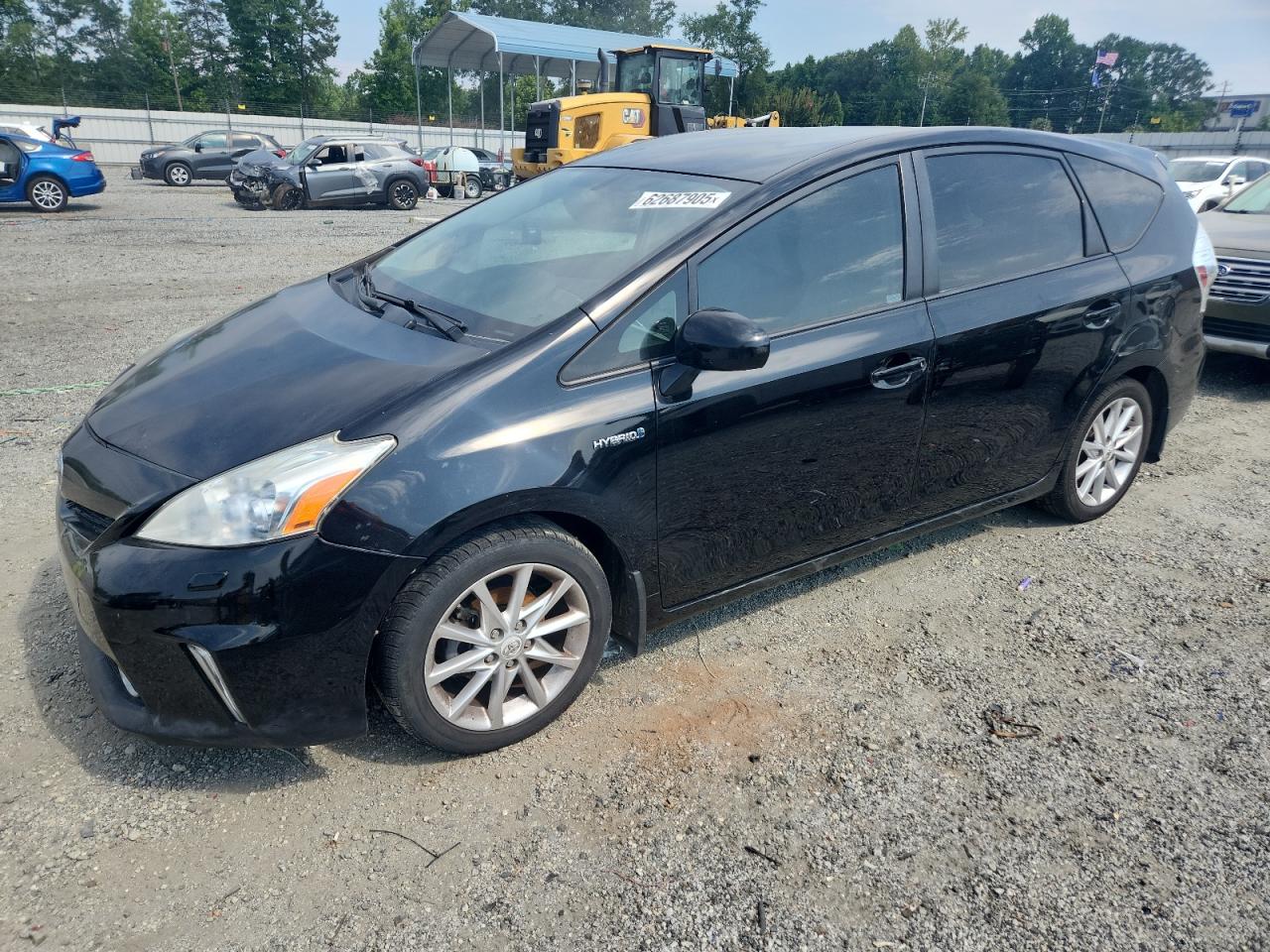 TOYOTA PRIUS V 2013