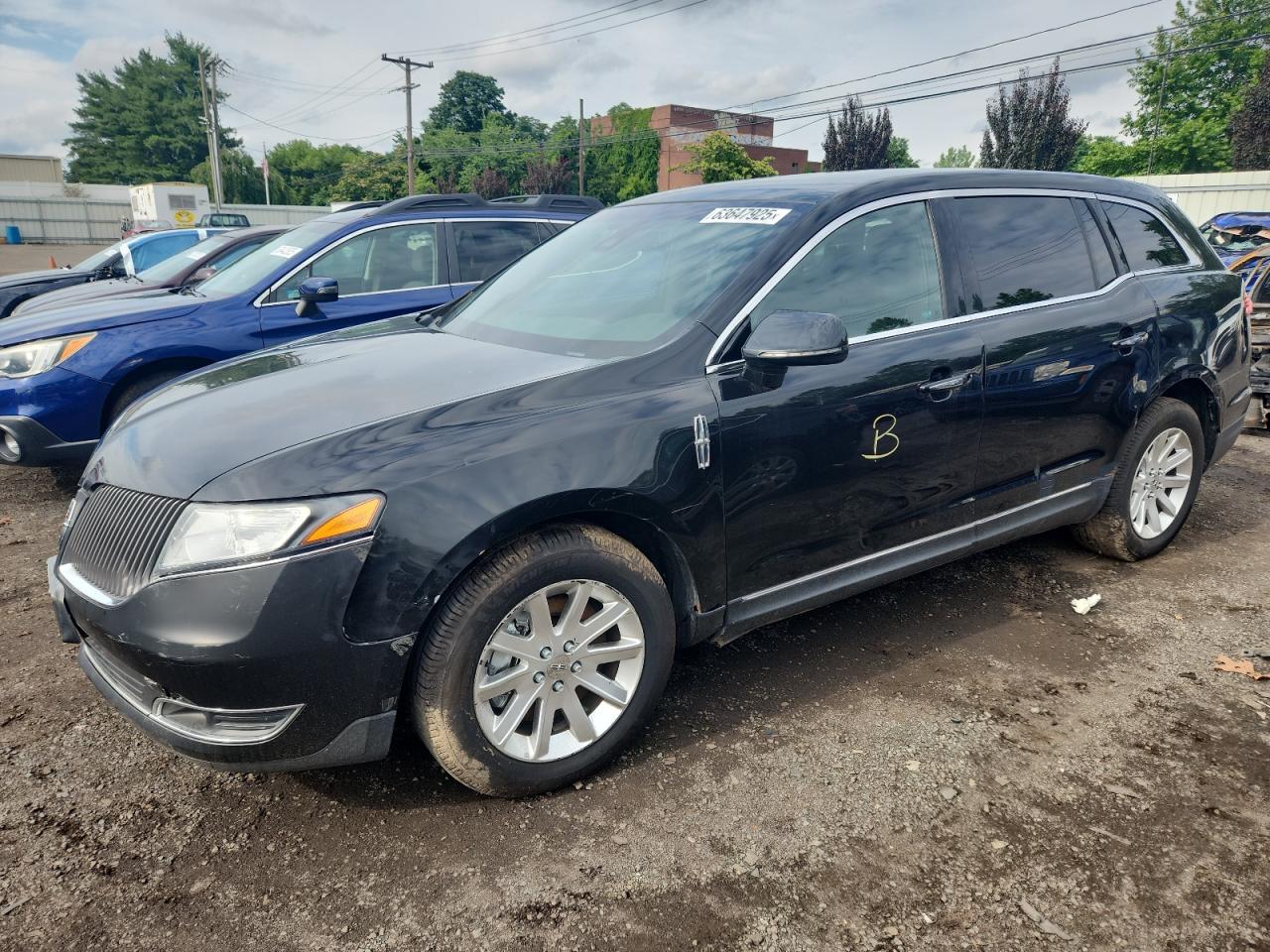 LINCOLN MKT 2015