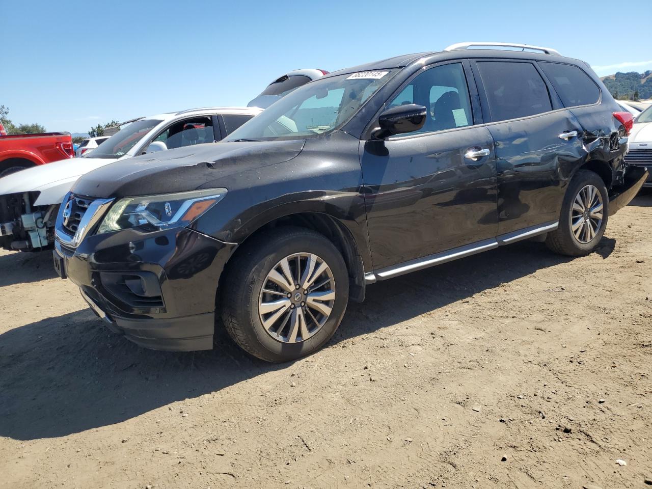 NISSAN PATHFINDER 2018