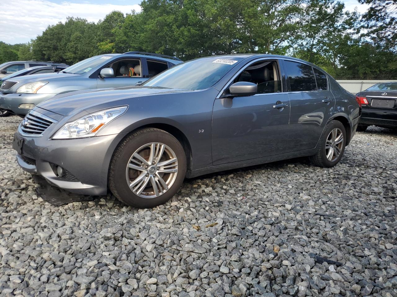 INFINITI Q40 2015