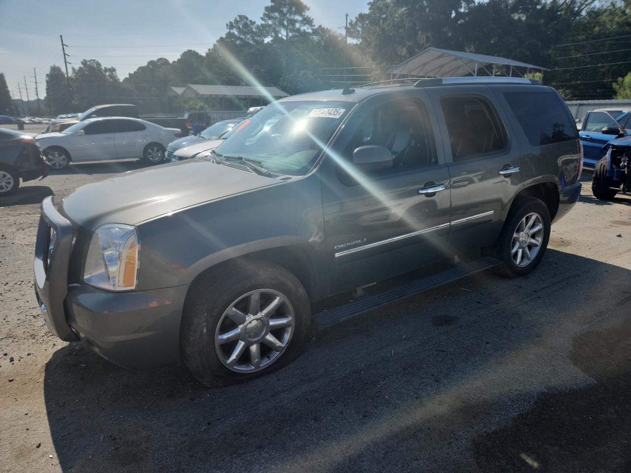 GMC YUKON DENA 2011