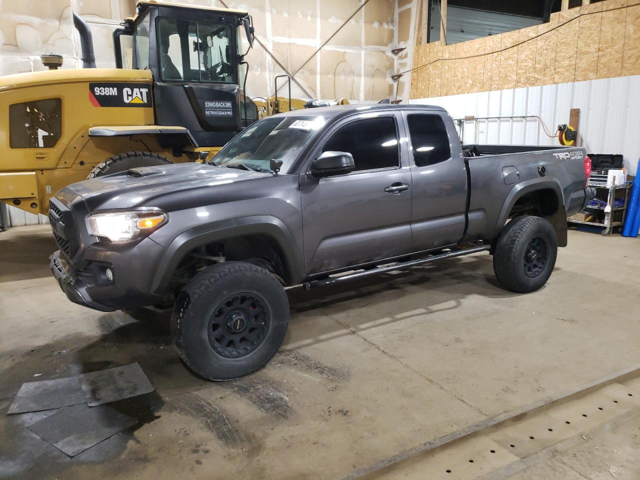 TOYOTA TACOMA ACC 2017