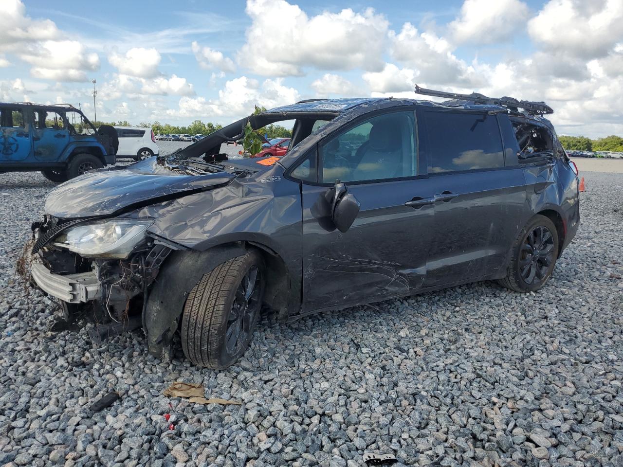 CHRYSLER PACIFICA T 2020
