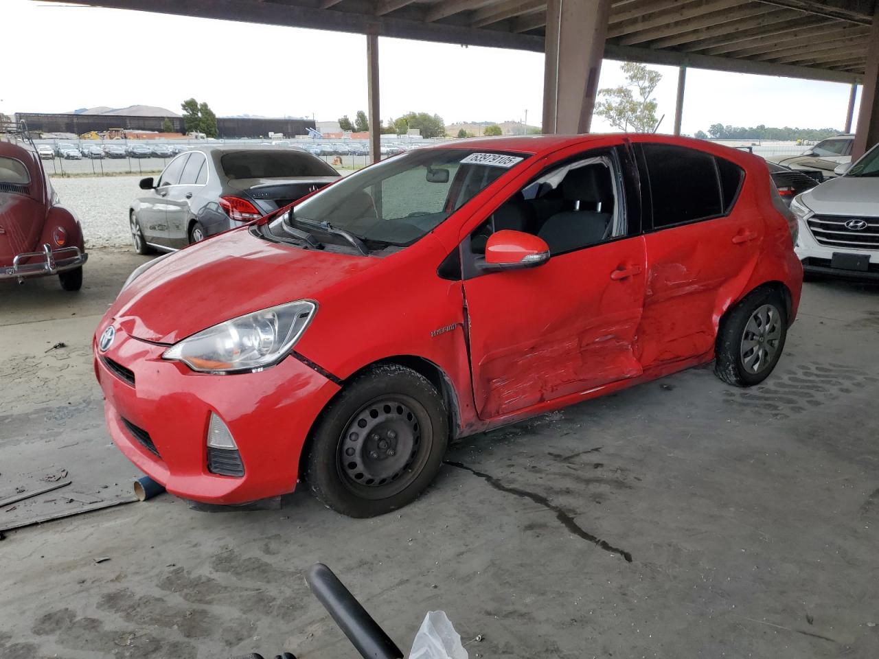 TOYOTA PRIUS C 2014