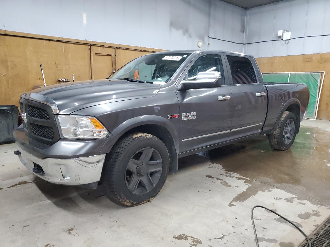 RAM 1500 SLT 2015