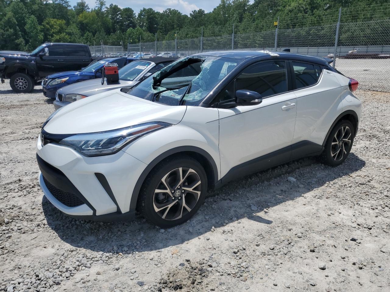 TOYOTA C-HR XLE 2020
