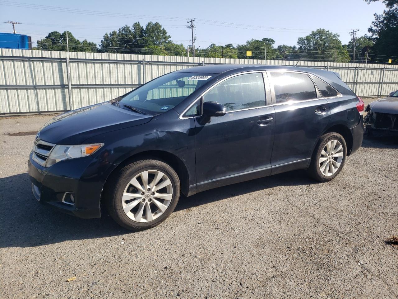 TOYOTA VENZA LE 2015