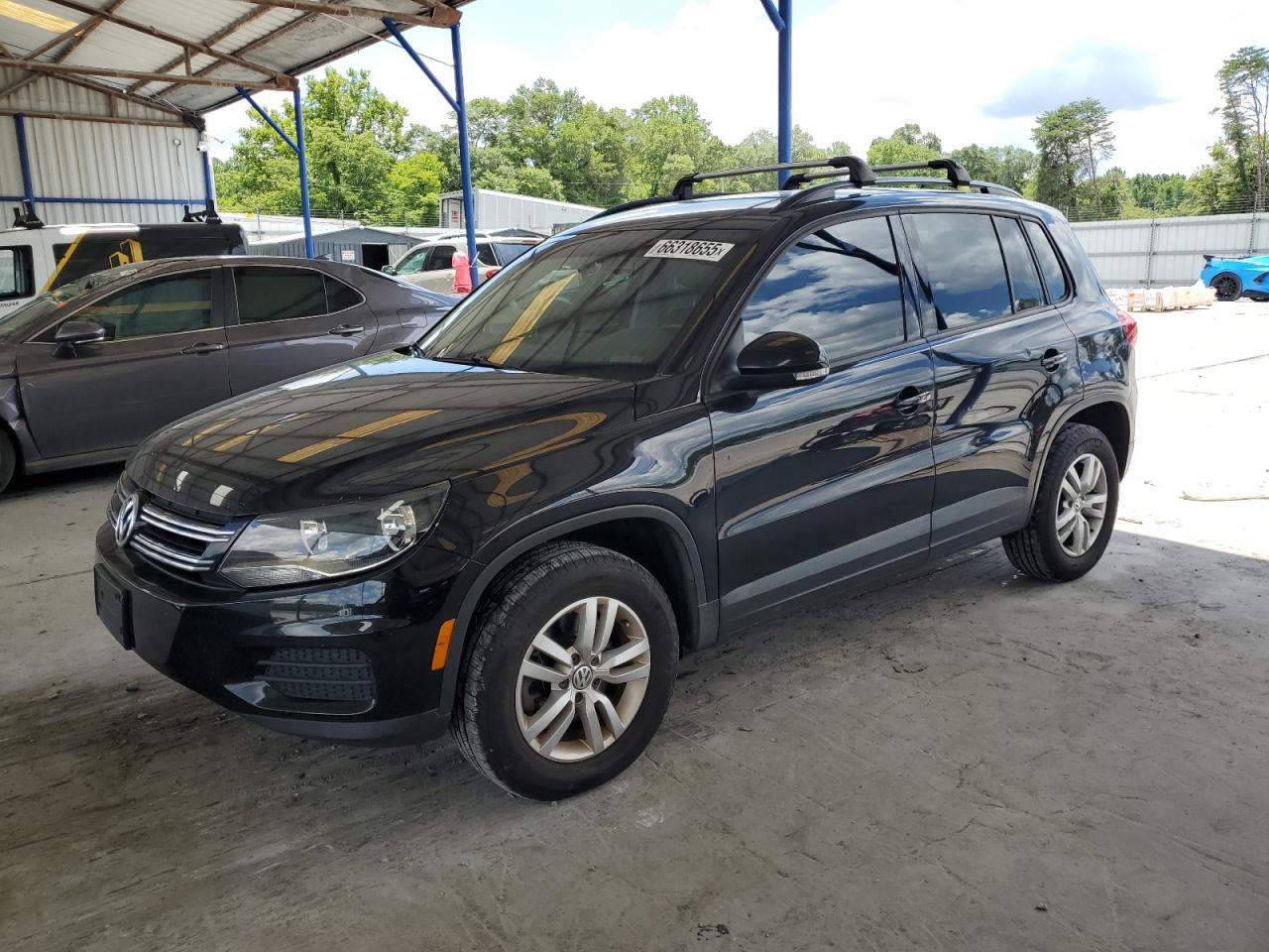 VOLKSWAGEN TIGUAN S 2016