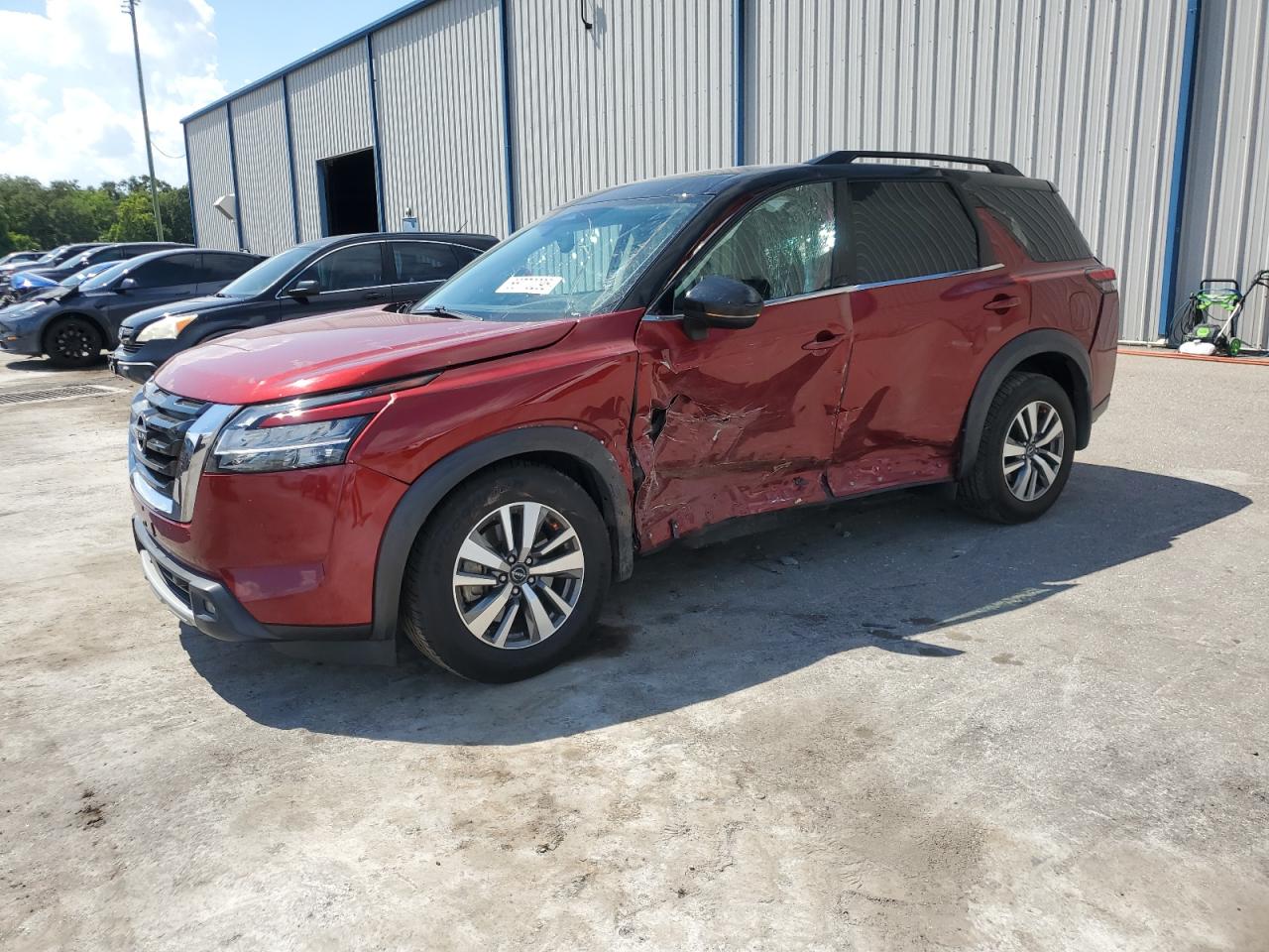 NISSAN PATHFINDER 2022