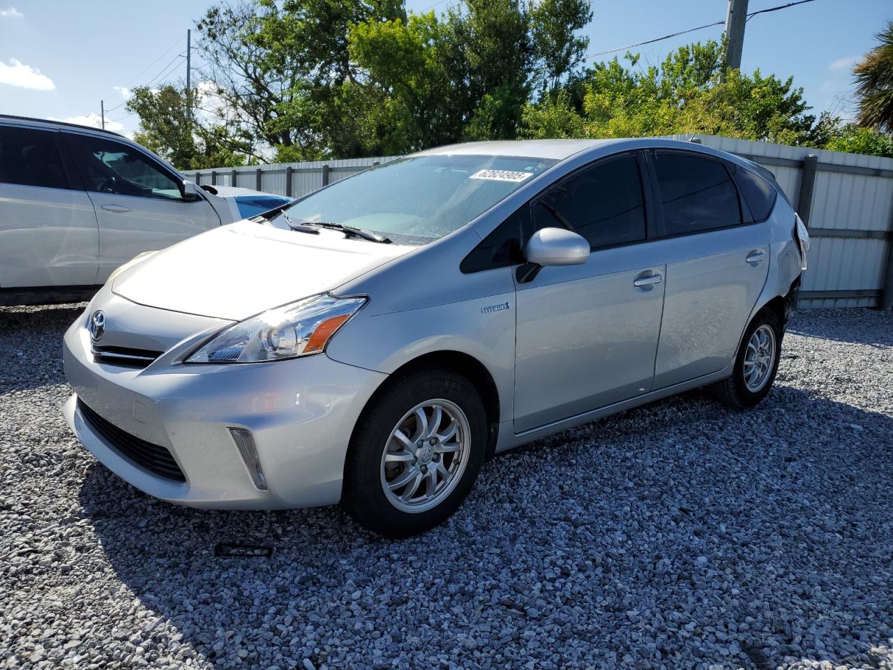 TOYOTA PRIUS V 2012