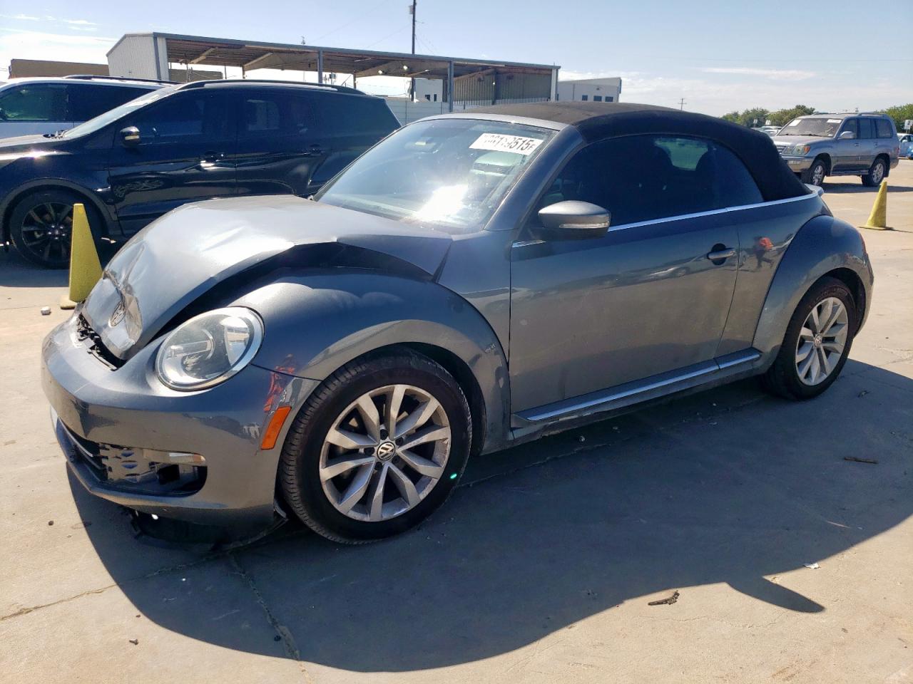 VOLKSWAGEN BEETLE 2013