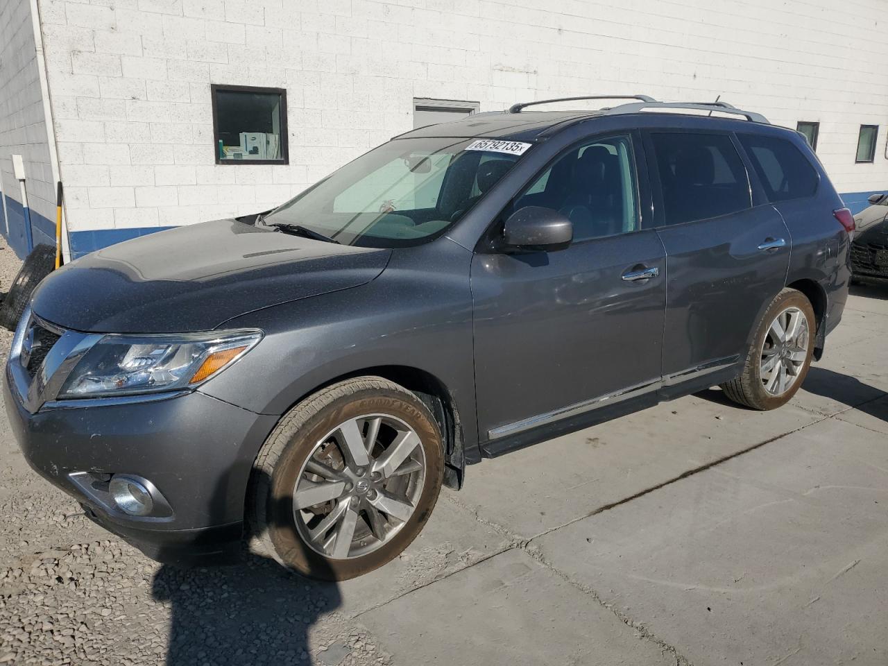 NISSAN PATHFINDER 2015
