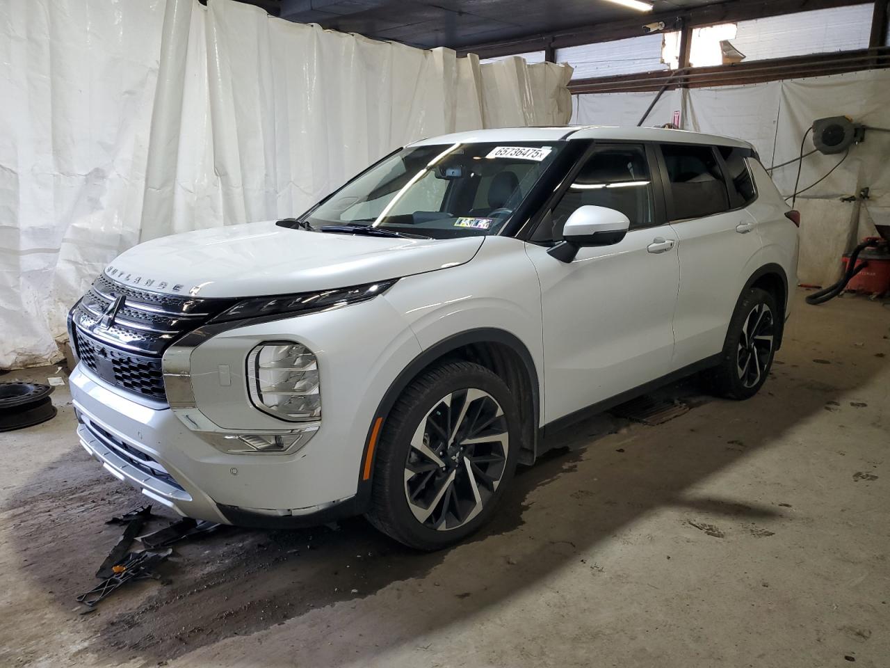 MITSUBISHI OUTLANDER SE 2024