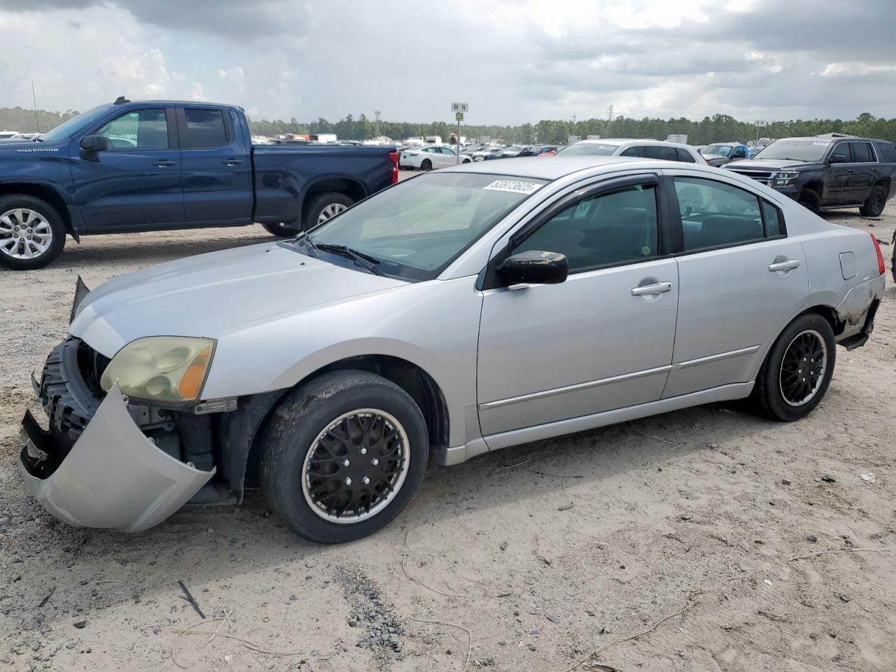 MITSUBISHI GALANT ES 2004