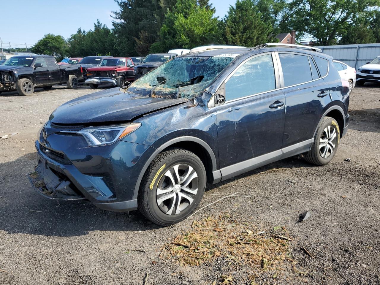 TOYOTA RAV4 LE 2017