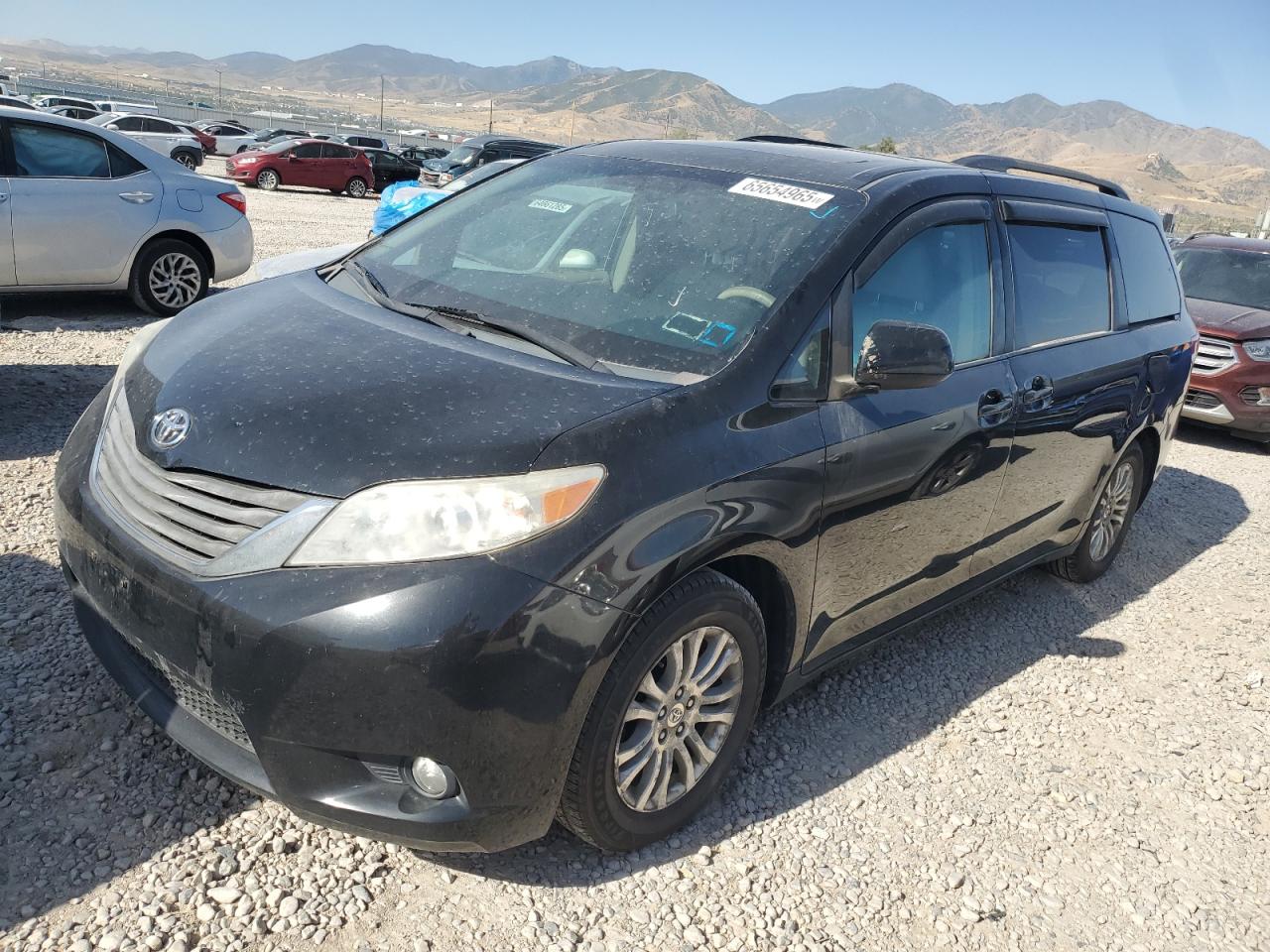 TOYOTA SIENNA XLE 2011