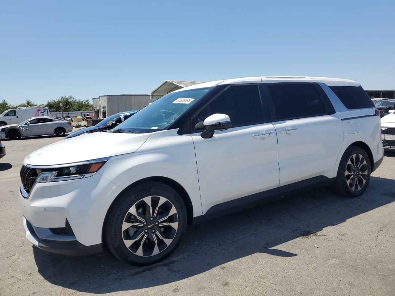 KIA CARNIVAL E 2024