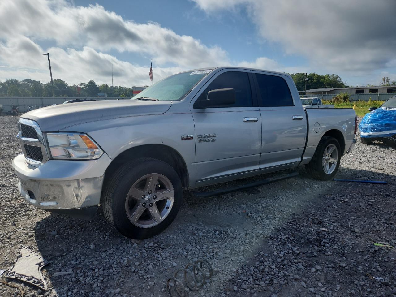 RAM 1500 SLT 2017