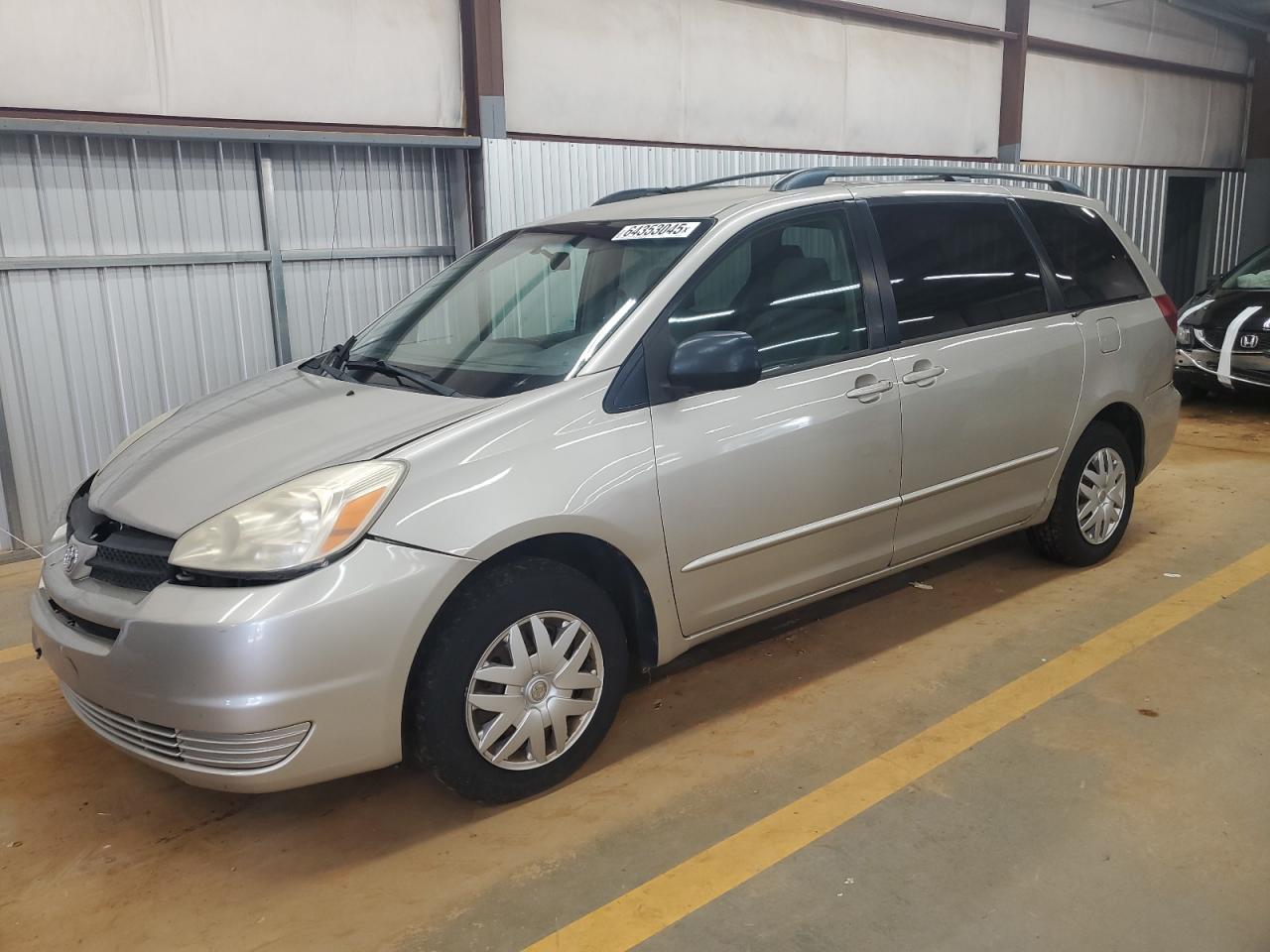 TOYOTA SIENNA CE 2005