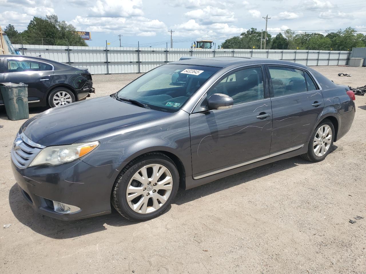 TOYOTA AVALON BAS 2011