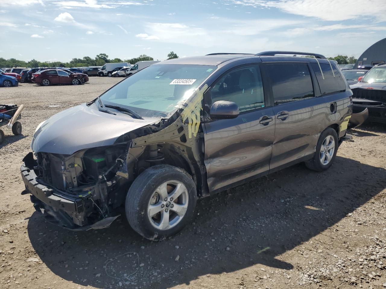 TOYOTA SIENNA LE 2020